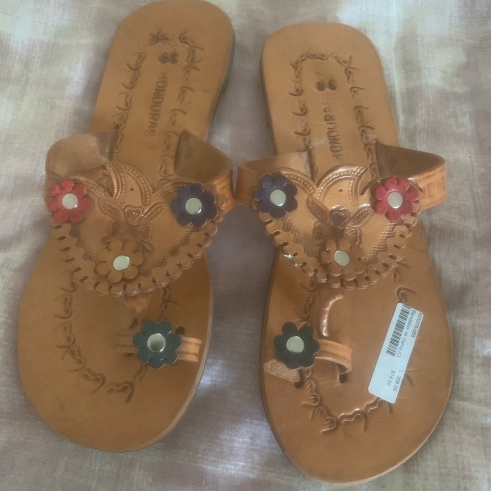 Honduras Sandals NWT